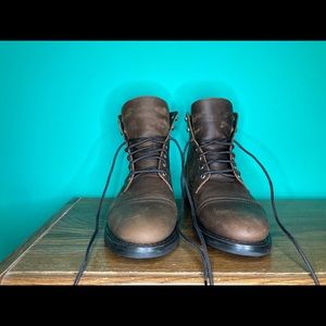 Mens Boots, size 10